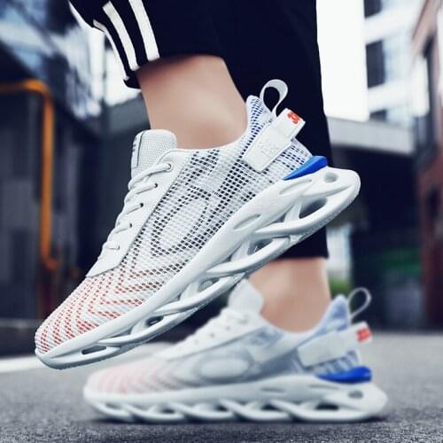 New Men Sneakers Outdoor Jogging Sport Shoes Mesh Damping Fashion Non-Slip Tourism Youth Casual Training Running Tennis Shoes