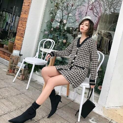 Autumn 2021 Womens Wear New Euro-American Style Baitie Slim Twill Button Top Half-length Skirt Suit Plaid Career Apparel
