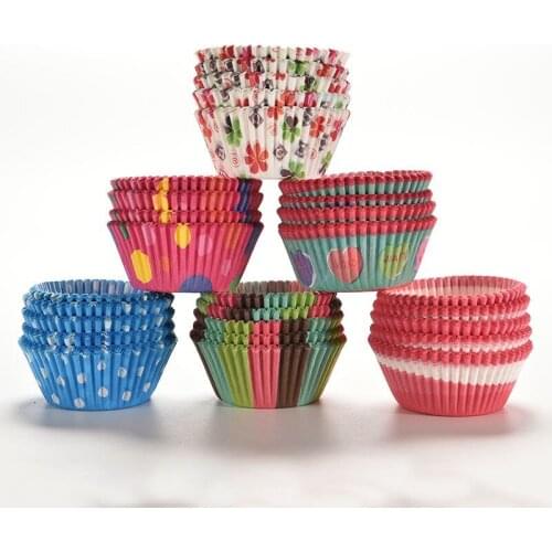 100pcs/lot Cut Christmas Birthday Wedding Cake Decorating Tools Paper Muffin Cupcake Baking Cups Cake Mold