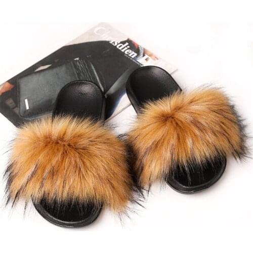 Cute Fluffy Faux Fox Fur Slippers Large Furry Fur Slides For Women Outdoor Sandals Plush Sandals Flats Ladies Fur Flip Flops