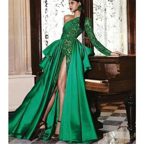 2021 Green One Shoulder Evening Dresses Long with Appliques Lace Beaded Side Slit Satin Robe De Soiree Evening Party Prom Gown