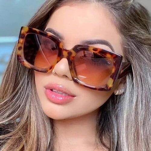 Oversized Sunglasses Women Luxury Designer Plastic Thick Frame Square Eyewear 2021 New Female Shades Big Mirror Lens Sun Glasses