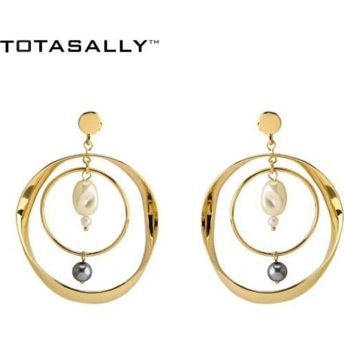TOTASALLY vintage designed golden geometric circles imitation pearl dangle Earrings Womens party show Maxi drop Earrings