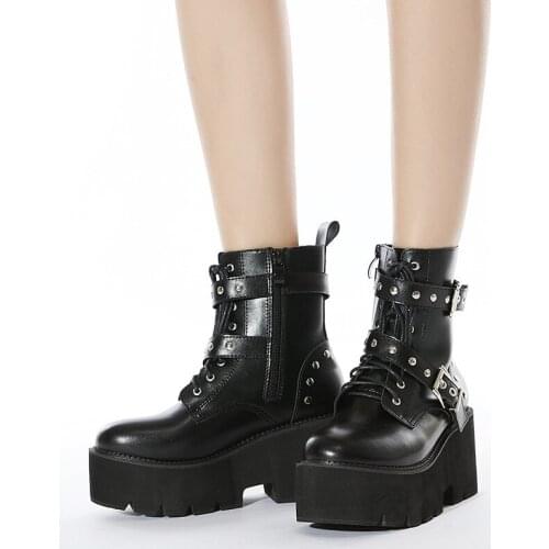 Sexy Rivet Autumn Boots Women Platform Boots Black Leather Gothic Punk Style Combat Boots For Women Mid Heels Comfortable 35-43