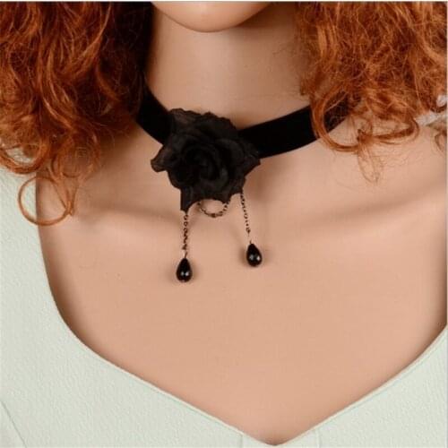 Bitaohongjia Necklaces