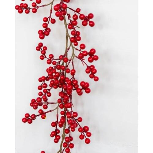 Red Berry Garland Christmas Artificial Fruit Cuttings Floral Hoop Tree Decorations Door Hanging Ornaments Home Wedding Decor