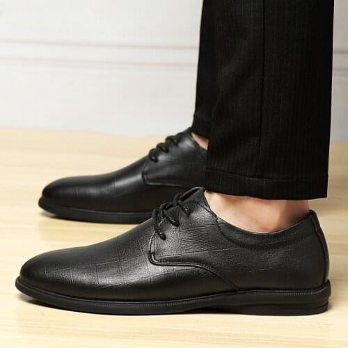 Nature Leather Men shoes lace up Luxury Men Casual Shoes Breathable Men Cowskin Soft Sole Driving Handmade Business Rubber Flats