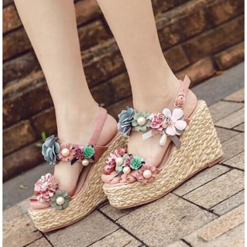 Carpaton Fashion Flower Decorations Platform Wedge Sandal Summer Peep Toe Rope Braided Ankle Strap Pearls Pumps Beachwear Heels
