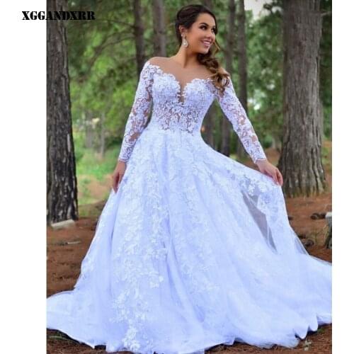 Gorgeous Wedding Dress 2022 Tulle White Bridal Gown Long Sleeves O-Neck Appliques Chapel Train Custom Made