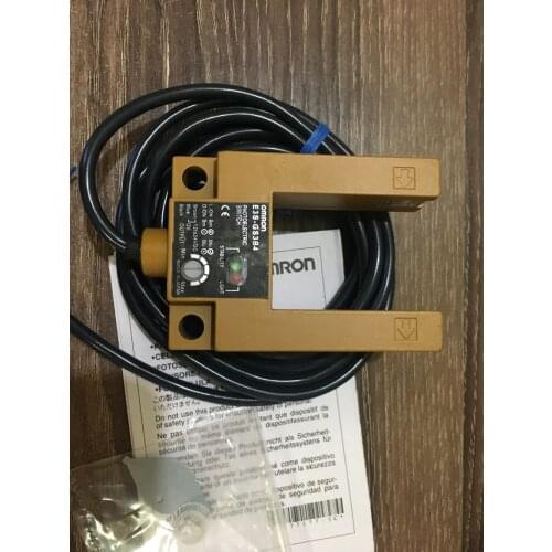 E3S-GS3B4 OMRON photoelectric sensor 12 TO 24VDC