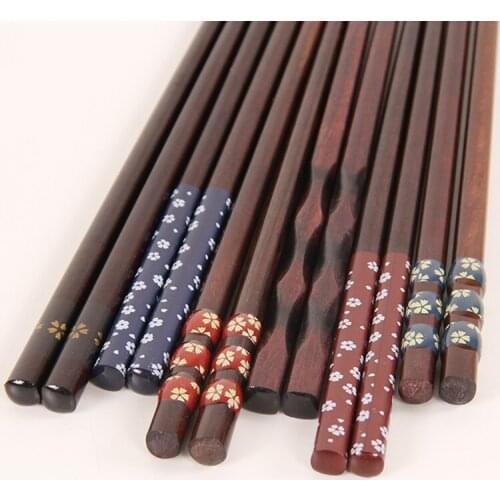 Japanese Style Natural Wooden Chopsticks For Creative Pattern Chopsticks Kitchen Tool Restaurant Accessories