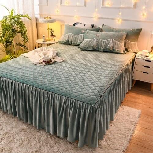 Rhinestone Velvet Bed Skirt Quilted Bedspread Skirt Three-Piece Suit Winter beauty and the beast bedding