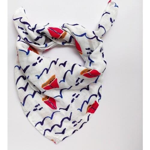 2pcs/lot Small Muslin Squares Bamboo Cotton Baby Burp Cloth Soft Print scarf Multifunction Bibs Burp Cloths Towel