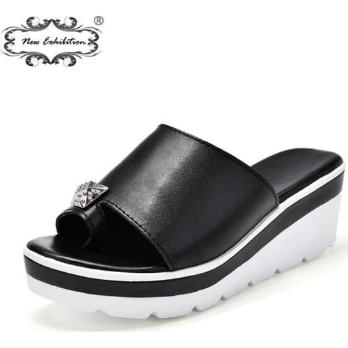 New exhibition Women Slippers 2019 summer ladies toe slip slippers fashion rhinestone thick bottom wedge fish mouth shoes