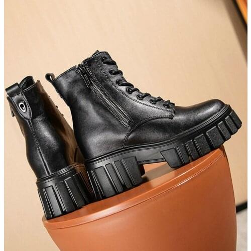 2021 Black Tube Womens Cowhide Leather Boots Chelsea Short Boots Womens Cotton Winter Knight Boots Inner Height Increase Shoes