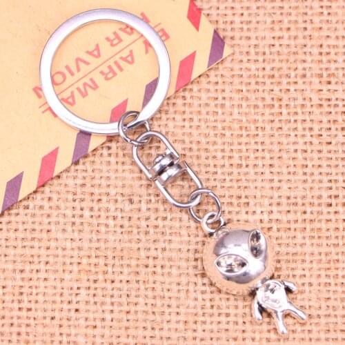 New Fashion Keychain 31*15 mm alien et Pendants DIY Men Jewelry Car Key Chain Ring Holder Souvenir For Gift