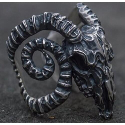 Fashion Big Sheep Goat Horn Head Ring Satan Worship Aries Zodiac Sheep Ring for Men Domineering Unique Biker Punk Animal Jewelry
