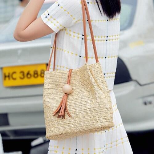 2020 Summer Women Fashion Straw Bag Hand-woven Wooden Ball Tassel Shoulder Bag Females Boho Vacation Bucket Handbags Tote bolsa