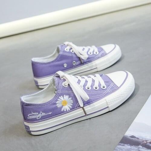 2021 New Korean Style Ulzzang Daisy Canvas Shoes for Women 45 White Black Yellow Green Purple Color sneakers women