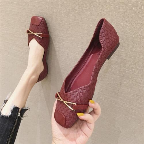 Retro Grandma Shoes Womens Autumn 2021 New Square Toe Single Shoes Womens Woven Surface Metal Buckle Flat Shoes for Women