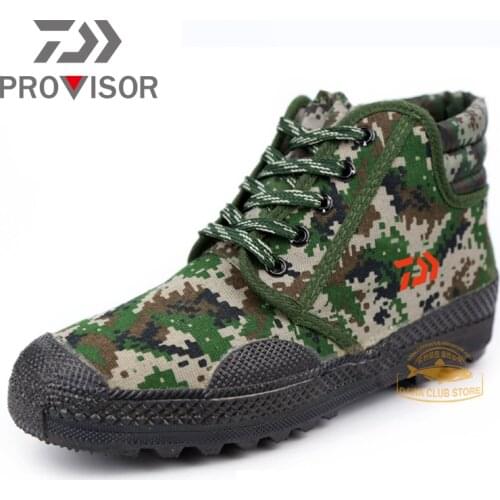New Daiwa Outdoor Mens Fishing Waterproof Shoes Canvas Hiking Wear-resistant Shoes Camouflage Anti-puncture Breathable Shoes