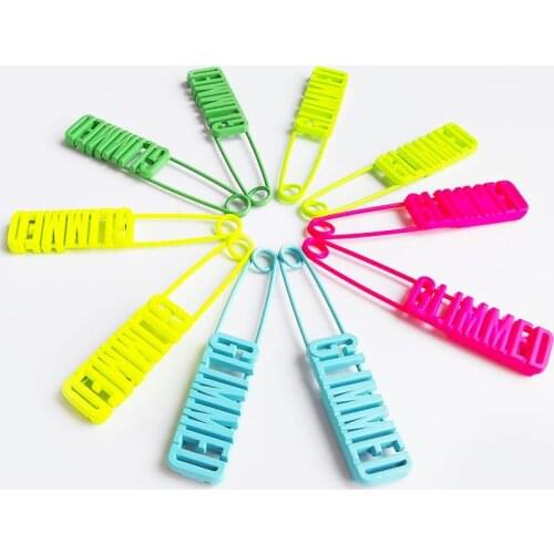 10pcs /Lot Pin Buckle With Clothes Colorful Accessories Clothing Store Tag Hanging Pin Wholesale Metal Badge