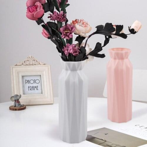 Vase Decor Home Stand for Flowers Nordic Decor Imitation Ceramic Vase Ornaments for Living Room Table Pots for Plants