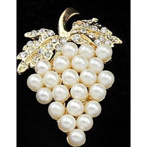 Classic Grapes Brooches Imitation Pearl Rhinestone Brooch For Wedding Bridal Dresses Hijab Clip Scarf Buckle Pins Jewelry Gifts