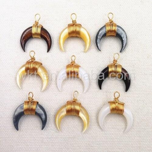 WT-P846 Wholesale 5pcs 20mm tiny horn Pendants for jewelry making natural shell mixed colors with wire wrapping shell pendants