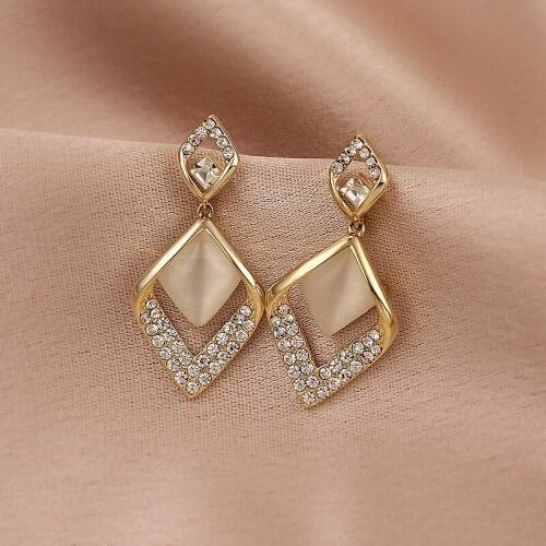 Karopel Korean Black Acrylic Drop Earring for Women Punk Jewelry Vintage Statement Black Metal Crystal Dangle Hanging Earring