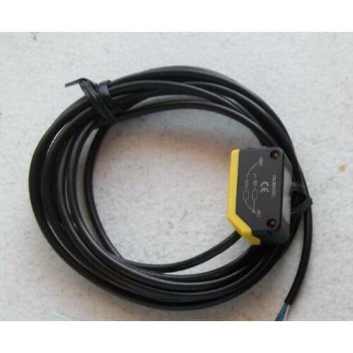 Q20PLP Photoelectric Sensor, Compact, Polarized Retroreflective, Visible Red, 4 m, PNP 77761