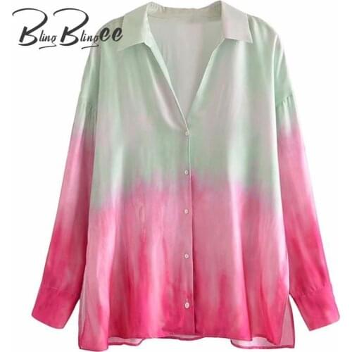BlingBlingee Tie Dye Print Summer Women Casual Loose Shirts Fashion Buttons V Neck Raglan Sleeve Slit Side Female Blouses Tops