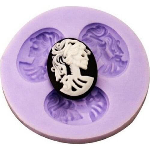 Sugarcraft 3 Holes Mini Skull Halloween Silicone Sugar Resin Craft DIY Mold Gumpaste Cake Decorating Mold Fondant Mold