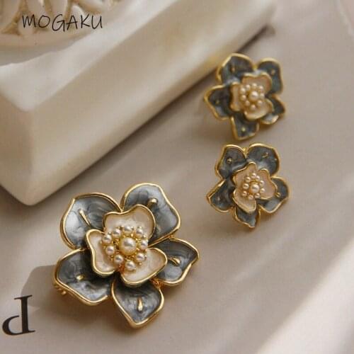 MOGAKU Korean Fashion Flower Brooches for Women Bohemia Cute Pearl Stud Earrings Jewelry Sets Ladies Lapel Shirt Ornaments Gifts