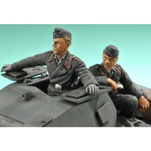 1/35 Resin Model Building Kit Figure Tankers 2 figure