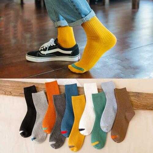 Mens autumn winter fashion cotton color socks Japanese Harajuku casual trend stitching color street hip hop skateboard socks