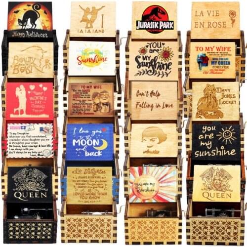 2020 NEW Wooden Hand Music Box Jurassic Park QUEEN LOVE MOM DAD MQUEEN You My Sunshine Christmas Birthday Halloween GiftS
