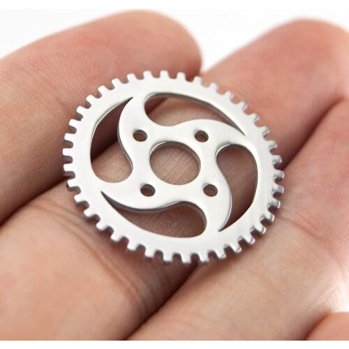 50pcs DIY jewelry necklace charms ninja Shuriken dart gear pendants polished Pendant stainless steel wholesale price Pendants