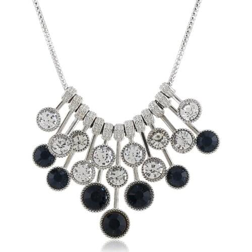 Fashion Simple Exquisite Acrylic Rhinestone Crystal Pendant Choker Personality Creative Womens Teardrop Necklace Jewelry