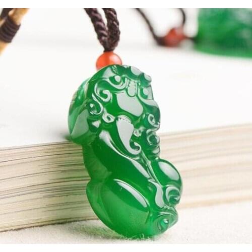 Natural Green Chalcedony Hand-carved Pixiu Pendant Fashion Boutique Jewelry Men and Women Green Agate Necklace Gift Accessories