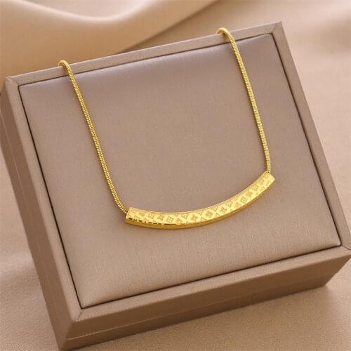 Prom Fans Gold Pendants