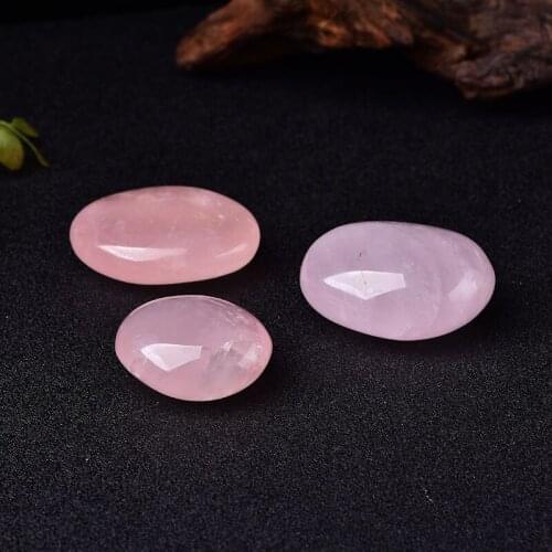 1PC Natural Crystal Rose Quartz Cobblestone Madagascar Rose Healing Mineral Polished Quartz oval Pink Fish Tank Stone Home Decor