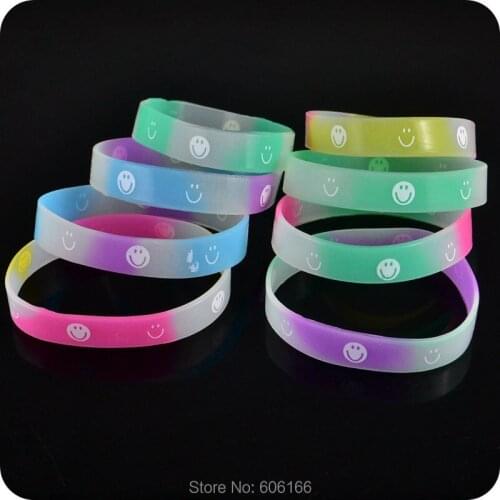 50x Smile face Silicone Bracelet glow in dark cartoon wristband Fashion jewelry cosplay costume accessories Children Party Gift