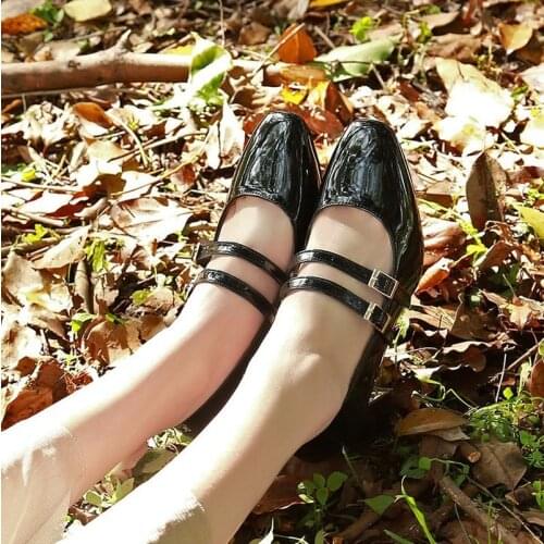 Patent Leather Women Pumps Retro Thick High-heeled Female Pumps Square Heels Scalp Vintage Women Mary Jane Shoes