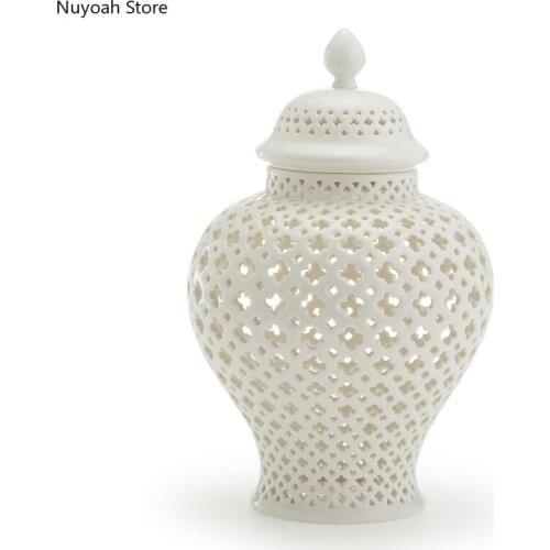 Light Luxury White Ceramic Ginger Jar Retro General Bottle with Lid Crafts Large Storage Jar Modern Home Decoration Accessories