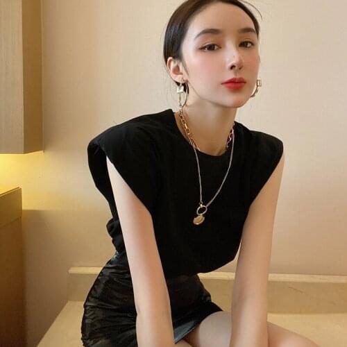 European Summer New Temperament Simple Wind O Neck Solid Color Shoulder Pad Sleeveless T-shirts Women Tops Fashion Streetwear