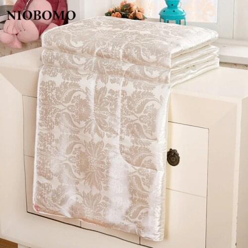 NIOBOMO Blankets