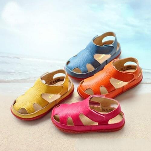 Boys Sandals Genuine Leather Summer Shoes Girls Sandals Solid Color Closed Toe Sandals Hook & Loop Kids Shoes Casual Beach Shoes
