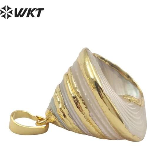 WT-JP183 High quality bright white trumpet shell pendant with gold electroplated fashion natural trumpet shell