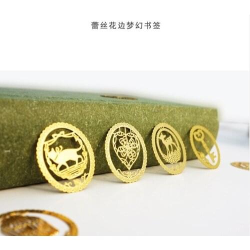 Fancy Gold-plated Bookmarks Carven Animal Hollowed-out Lace Fairy Tale Metal Book Clip Circular Page-marker Dreamlike Book Mark